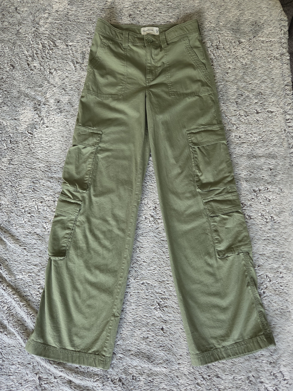 abercrombie kids Olive Green Cargo Pants Sz 13/14 Long